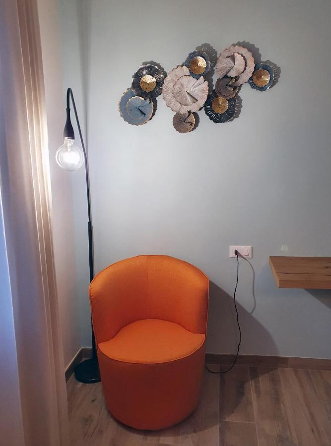 La Lampara Couette-café Sirmione